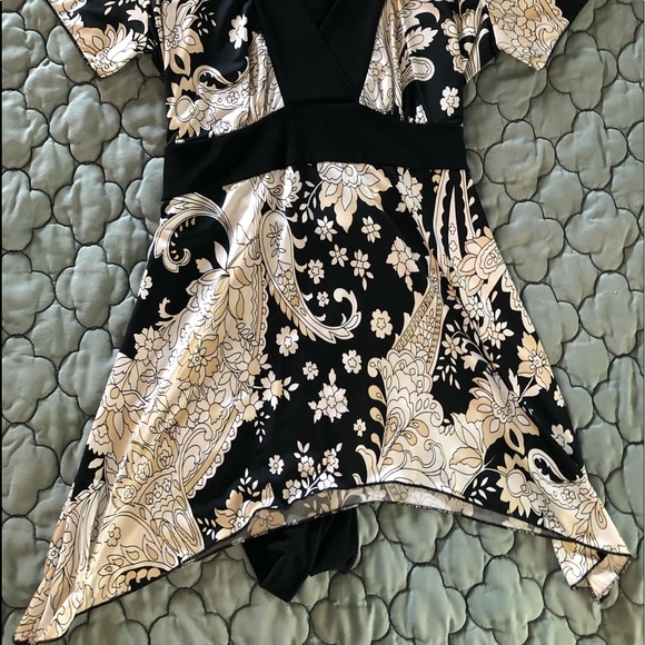 ✌️Last $$💧Floral Short Sleeve Blouse - Picture 2 of 3